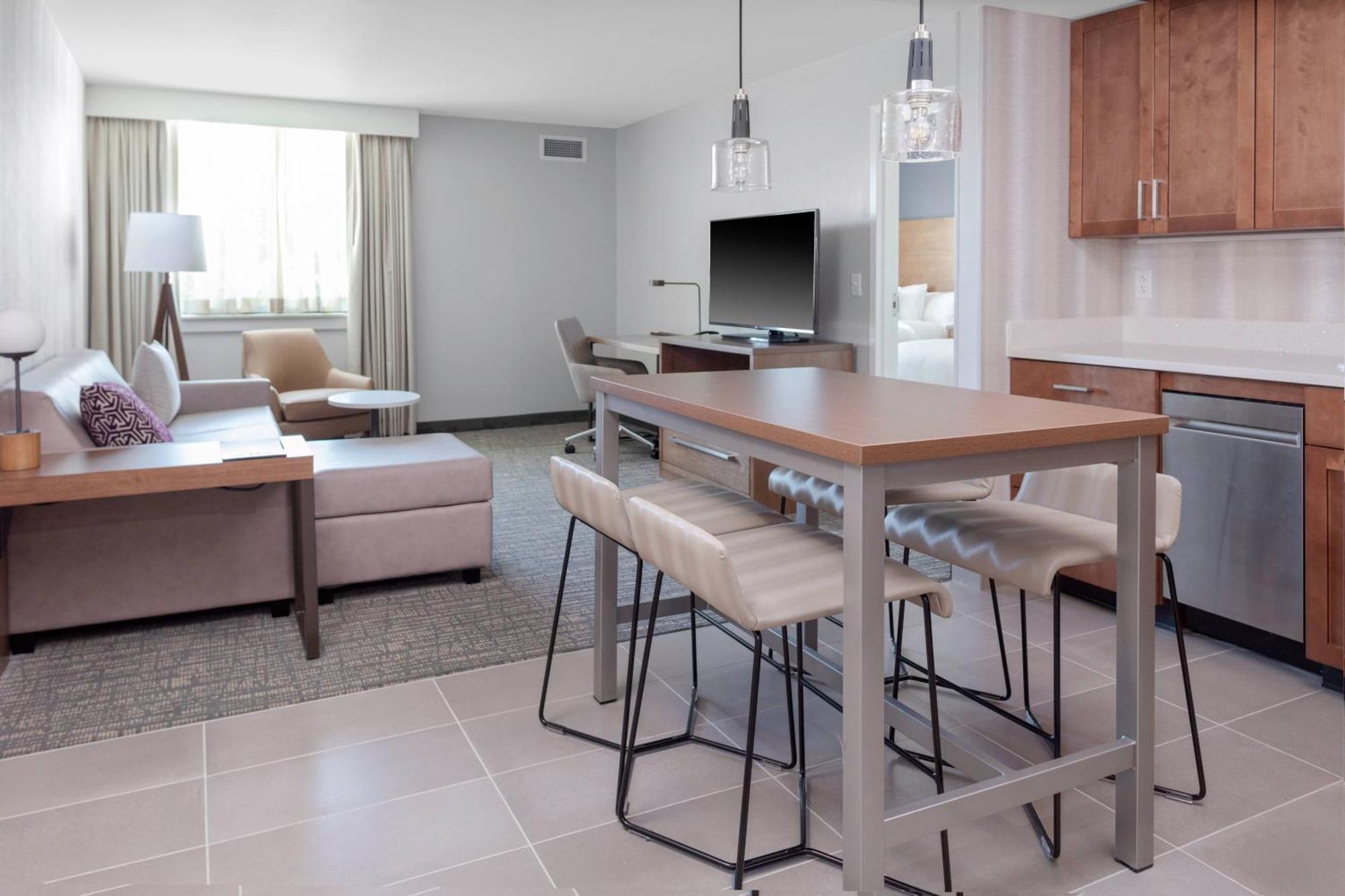 Residence Inn By Marriott Virginia Beach Town Center Bagian luar foto