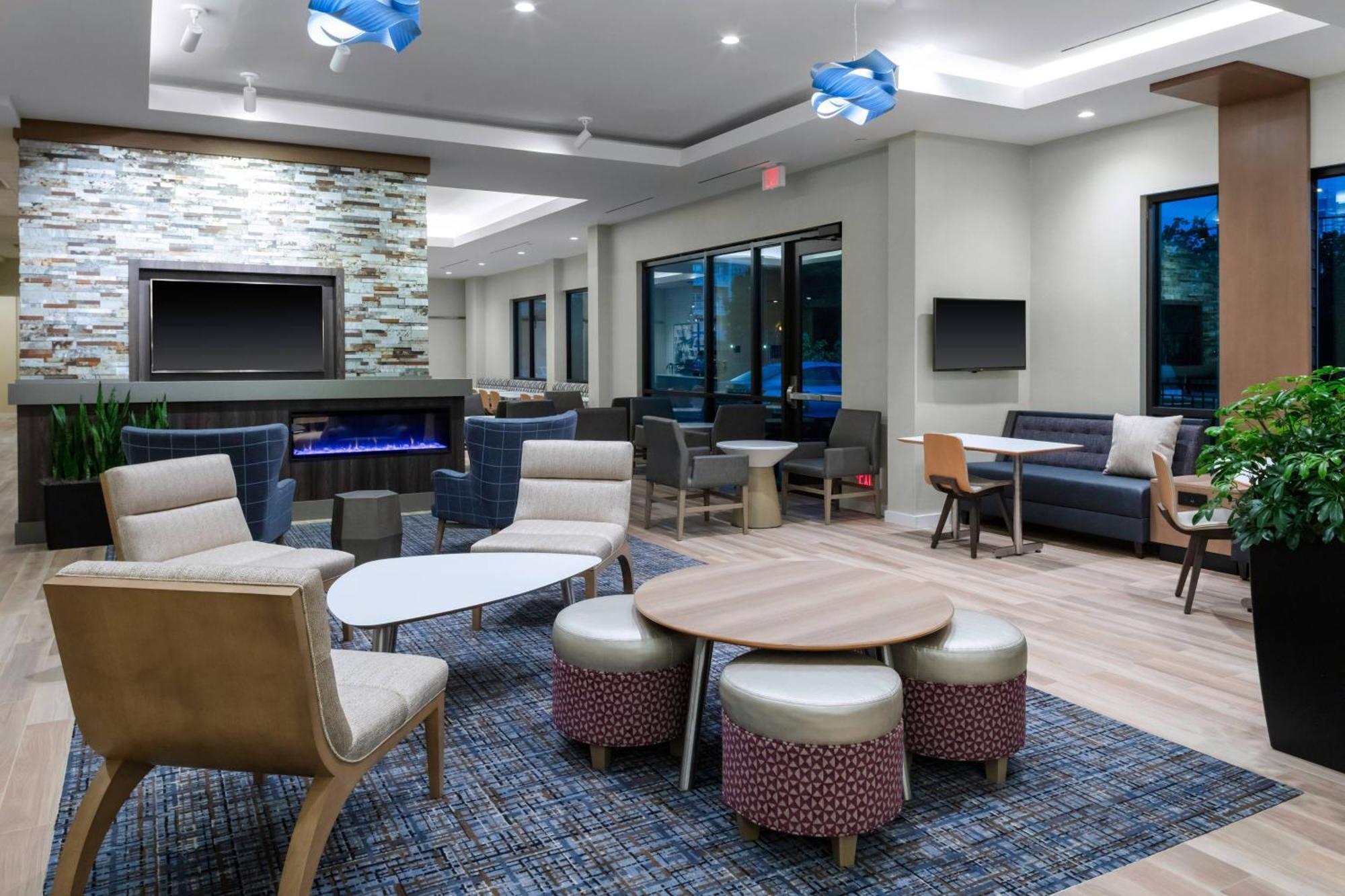 Residence Inn By Marriott Virginia Beach Town Center Bagian luar foto